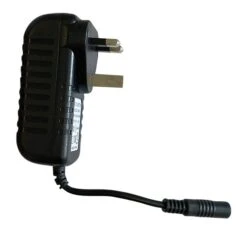 Quest Leisure SuperNova 120 LED Light Starter Kit E0082 -Kamp Camping Shop e0082 3 midsize