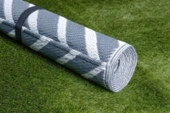 Leisurewize Prisma Outdoor Rug (Grey/White) - 120cm X 180cm (Medium)GW374 7 Leisurewize Prisma Outdoor Rug (Grey/White) - 120cm X 180cm (Medium)GW374 -Kamp Camping Shop gwrug3 image 4 of 4 1000x666